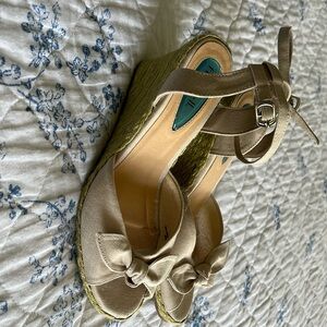 Women’s Espadrille Wedges Beige